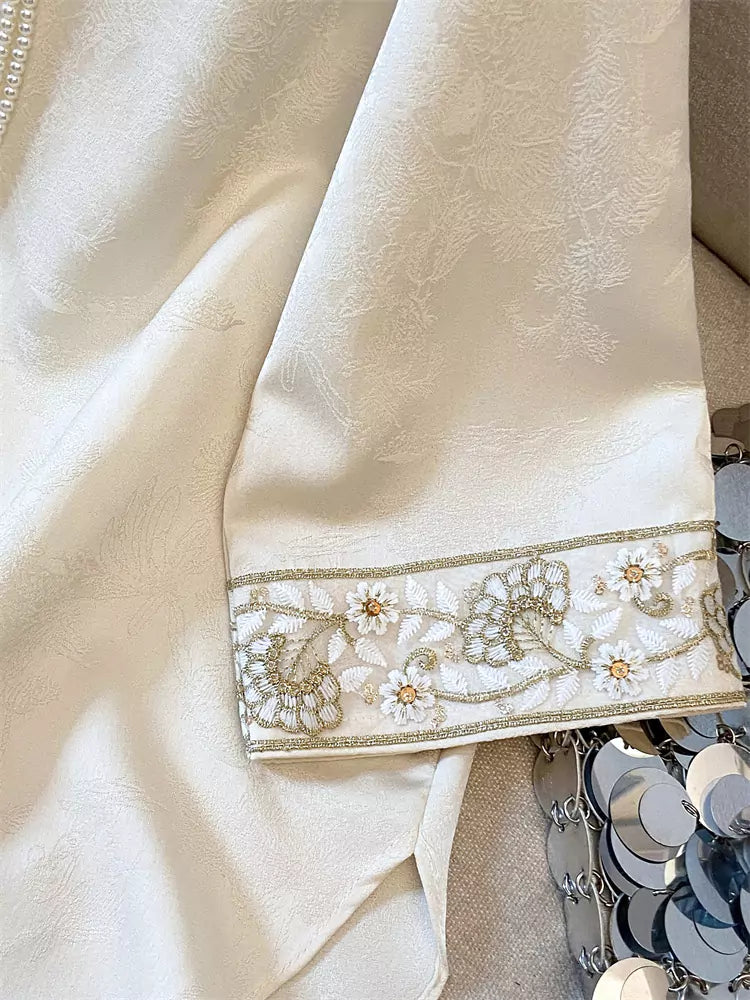 Luxuriöse, asymmetrische Wickelbluse aus Acetat-Jacquard-Satin für Damen