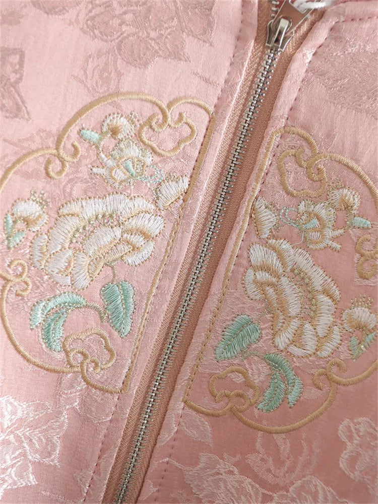 Kurze, bestickte Jacke im chinesischen Stil für Damen