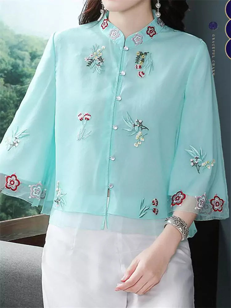 Vintage-Bluse mit Stickerei, Stehkragen und Knopfleiste für Damen