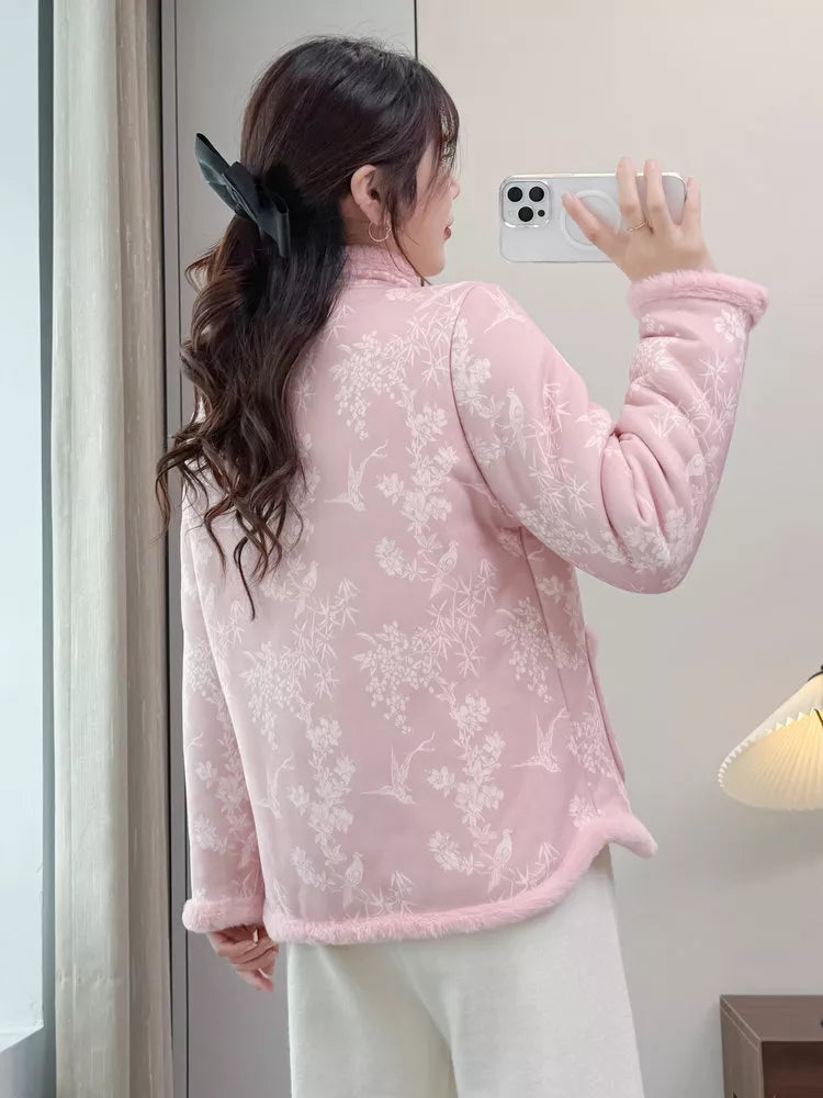 Grüne, wattierte Steppjacke im chinesischen Stil mit Stehkragen und Blumenmuster für Damen