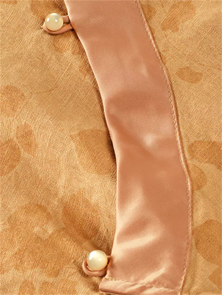 Gelbes Damenhemd im neuen chinesischen Stil aus Leinen mit Kreuzkragen und Froschknöpfen