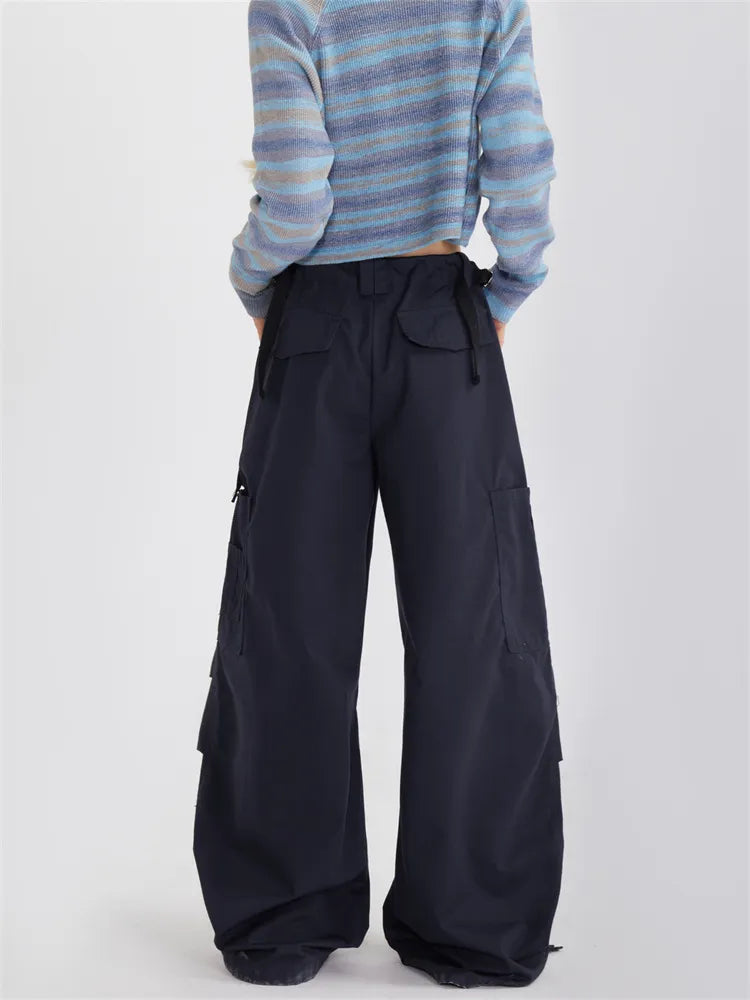 Pantalones cargo fruncidos con diseño de paracaídas vintage