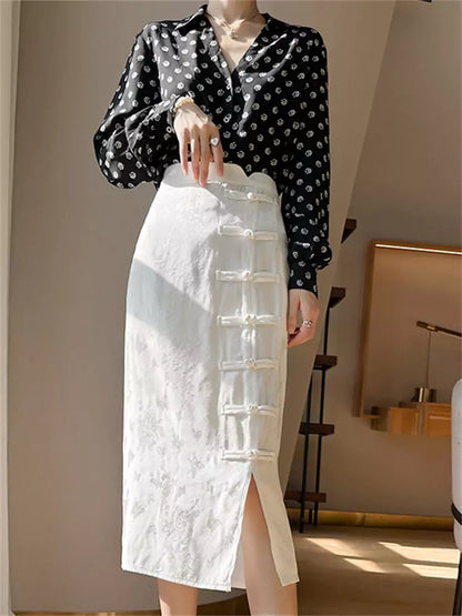 High-Waist Green Satin Jacquard Pencil Skirt with Frog Buttons and Slit