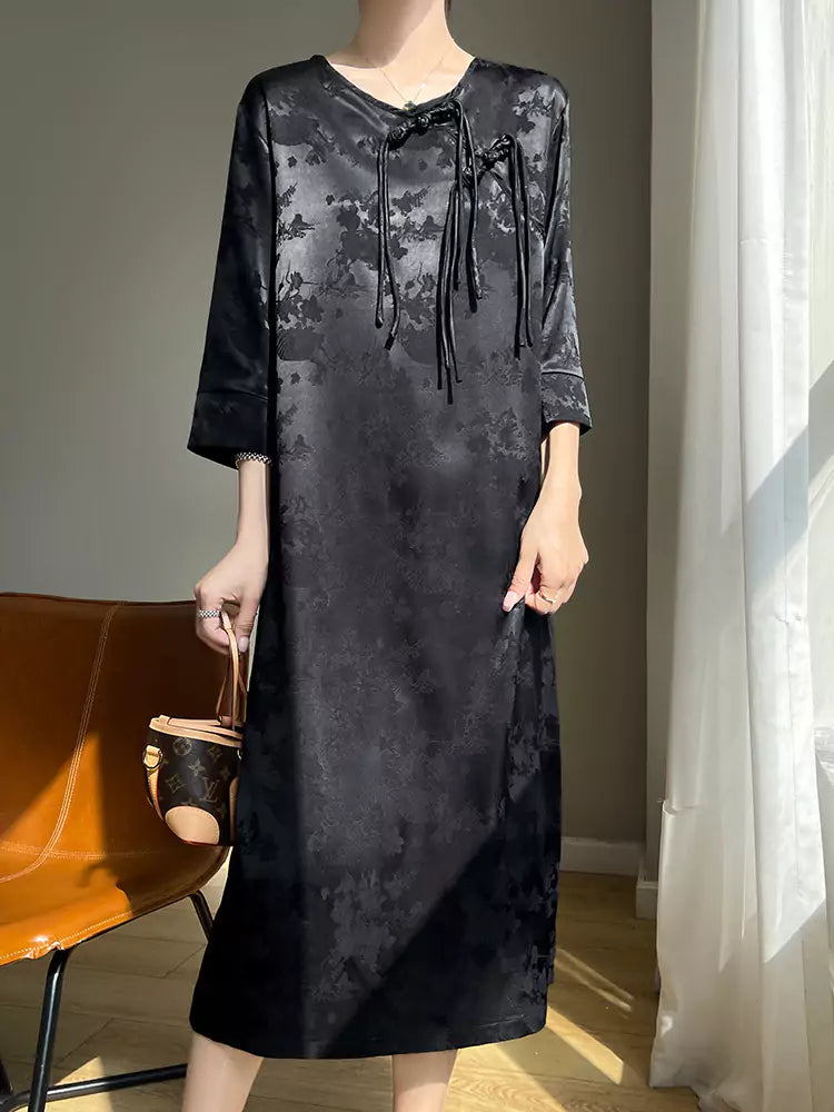 Elegant Black Round Neck Midi Dress with Oriental Jacquard and Wide Sleeves
