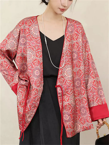 Eleganter Hanfu-Mantel aus Seide mit modernem Design