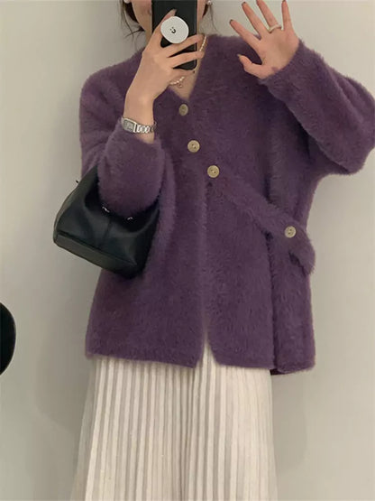 Cárdigan de punto de piel sintética de visón con cierre de botones inclinados