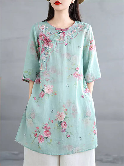 Damenbluse aus Ramie im chinesischen Stil mit diagonal bestickter Knopfleiste, halben Ärmeln und Zen-inspiriertem Muster