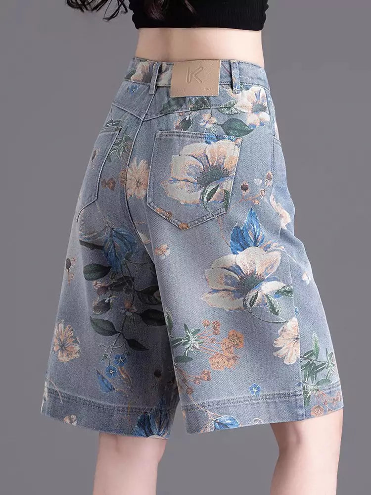 Leichte, hochtaillierte Bermudahose mit weitem Bein und Print für den Sommer – Damen