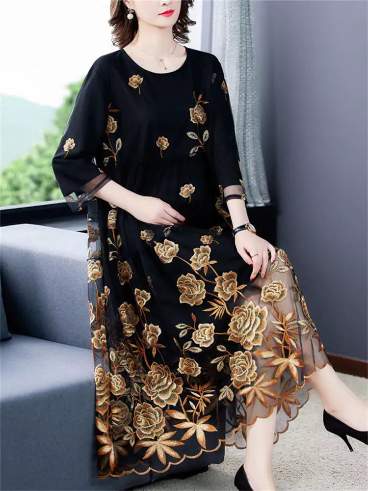 Elegant Lace Embroidered Tulle Dress with Delicate Floral Stitching