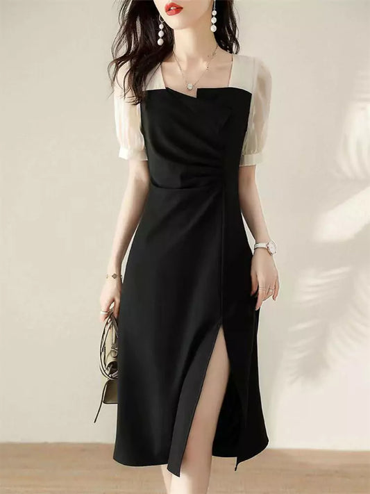 Französisches farbblockbesetztes, figurbetontes Chiffon-Midikleid mit Schlitz und kurzen Ärmeln