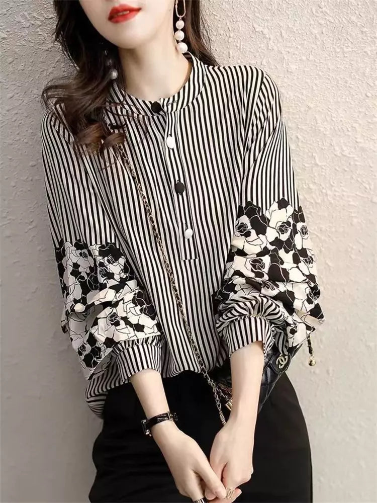 Blusa de gasa a rayas con mangas farol y diseño estampado para mujer