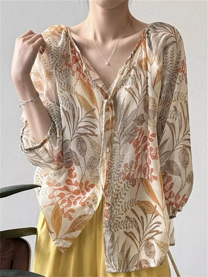 Französische Chiffonbluse mit V-Ausschnitt, Bindeband vorne und Blumenmuster für Damen – lockere Passform mit Dreiviertelärmeln