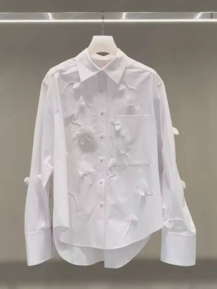 Weißes Poloshirt mit 3D-Blumenmuster für Damen