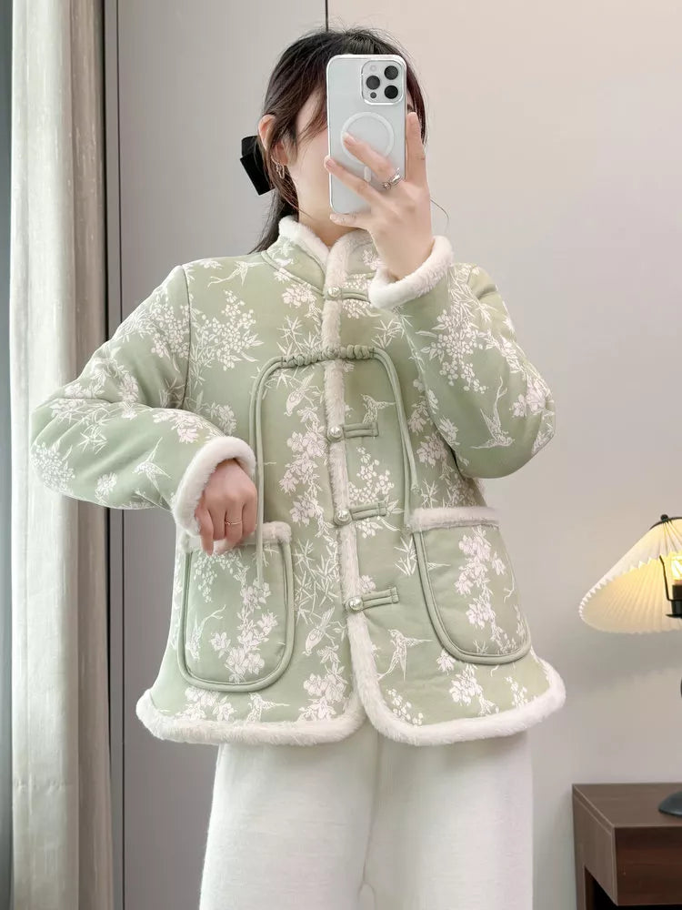 Grüne, wattierte Steppjacke im chinesischen Stil mit Stehkragen und Blumenmuster für Damen