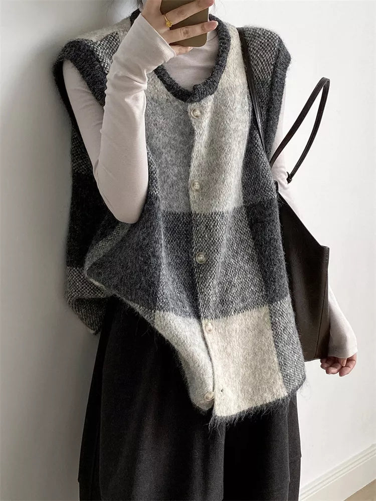 Vintage Plaid Button-Up Knit Vest for Women