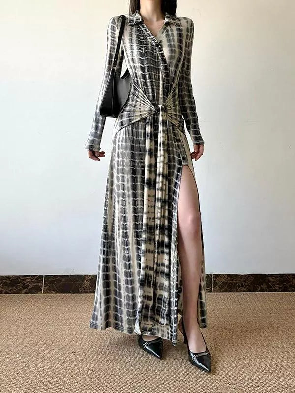 Bedrucktes Damen-Midikleid mit langen Ärmeln und Seitenschlitz