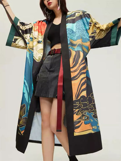 Vintage Kimono-Cardigan im chinesischen Stil – Locker geschnittene, mittellange Jacke mit offener Vorderseite und Tigerprint aus der Peking-Oper.