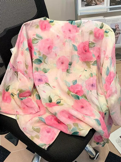 Neue sommerliche Bluse im chinesischen Stil aus rosa Ramie mit Blumenmuster, asymmetrischen Froschknöpfen und 3/4-Ärmeln