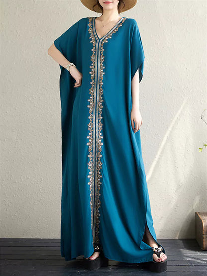 Große Größe, aufwendig besticktes Maxikleid aus Viskose mit V-Ausschnitt und kurzen Ärmeln im Urlaubsstil