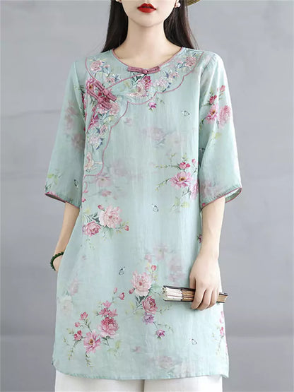 Damenbluse aus Ramie im chinesischen Stil mit diagonal bestickter Knopfleiste, halben Ärmeln und Zen-inspiriertem Muster