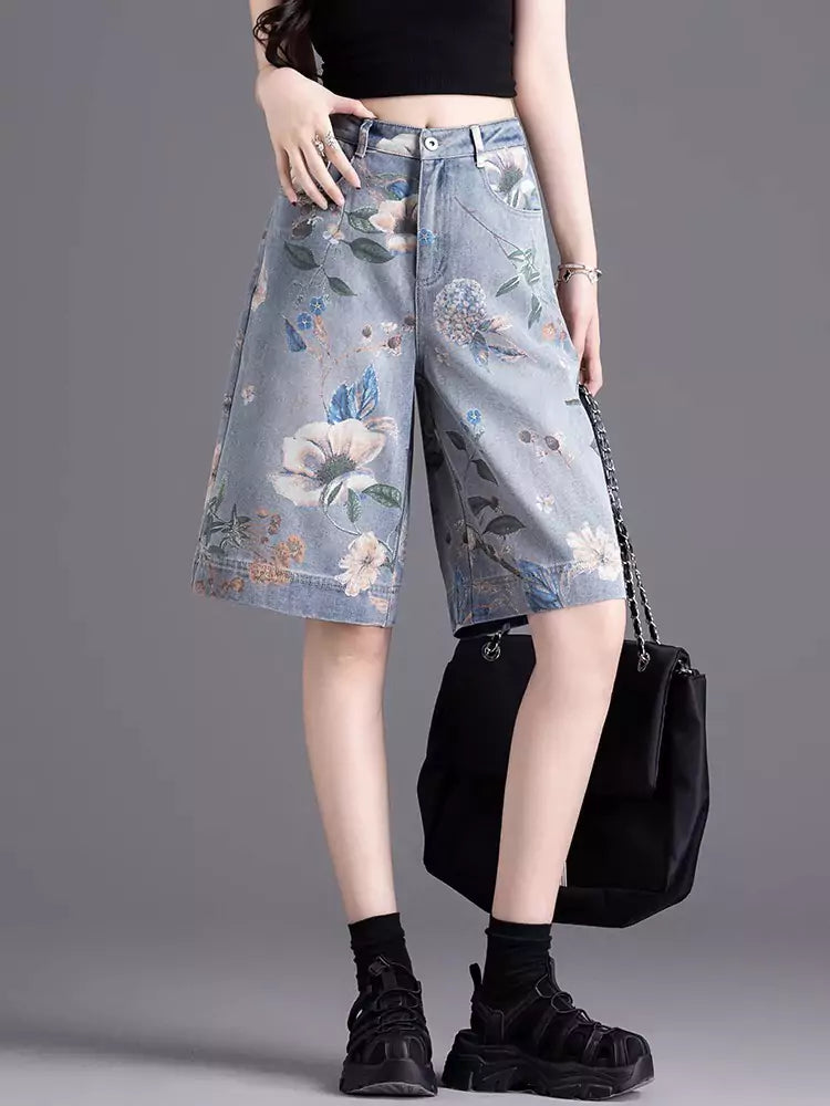 Leichte, hochtaillierte Bermudahose mit weitem Bein und Print für den Sommer – Damen