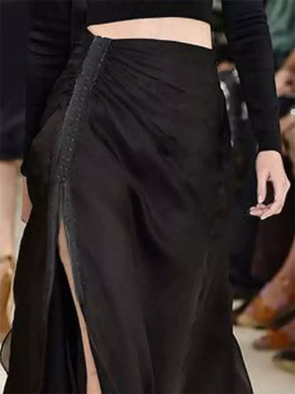 Eleganter, hochtaillierter Chiffon-Rock mit Seitenschlitz und Rüschensaum