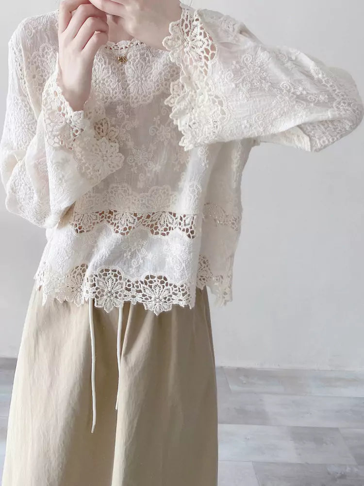 Jacquard-besticktes, weißes Baumwollspitzen-Pullover-Top mit Lochstickerei für Damen