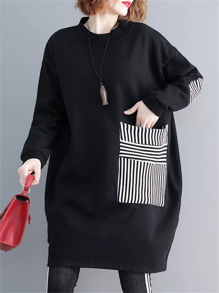 Schwarzes, locker sitzendes Pulloverkleid für Damen mit großen Taschen