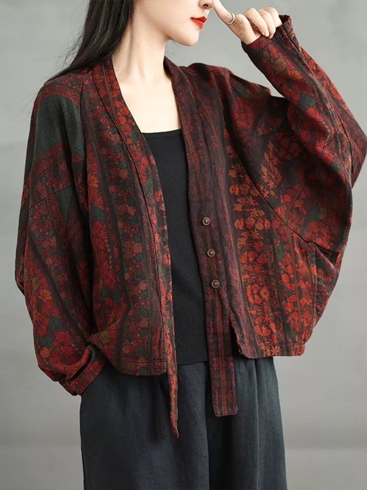 Kurze, locker geschnittene Damenjacke aus bedrucktem Baumwoll-Leinen-Mischgewebe mit Fledermausärmeln und V-Ausschnitt in Übergröße