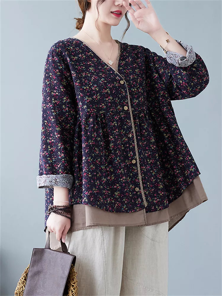 Zweilagige Patchwork-Bluse mit V-Ausschnitt aus Baumwoll-Leinen-Mischgewebe in Übergröße für Damen
