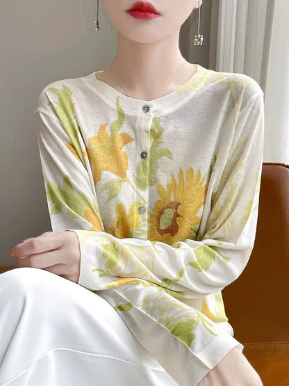 Leichte Strickjacke aus Wolle mit Rosenmuster