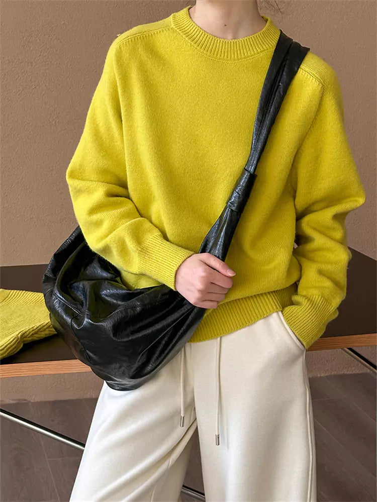 Gelber Damen-Strickpullover mit abnehmbarer Kapuze und Rundhalsausschnitt mit Design