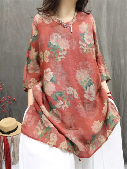 Schwarzes, locker geschnittenes, mittellanges Ramie-Top im Vintage-Stil mit 3/4-Ärmeln und Blumenmuster
