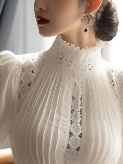Elegante weiße Bluse mit Puffärmeln für Damen – Schickes Oberteil mit hohem Kragen und raffiniertem Stil