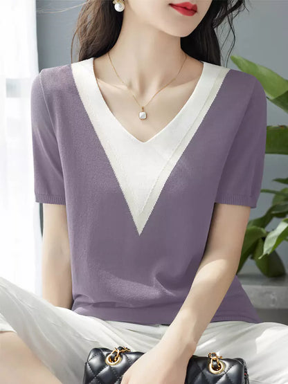 Sommerliches, farblich abgesetztes Stricktop mit V-Ausschnitt und kurzen Ärmeln