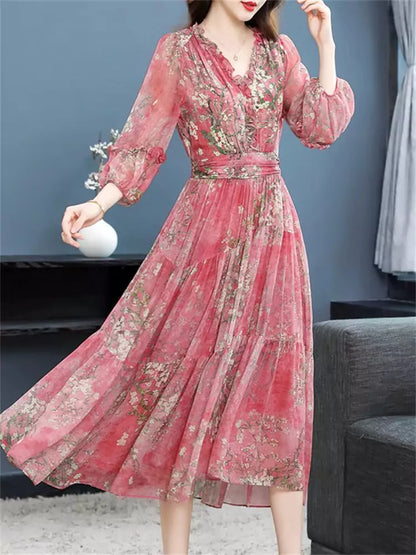 Elegantes bedrucktes Midikleid aus Maulbeerseide mit Taillenbetonung für Damen