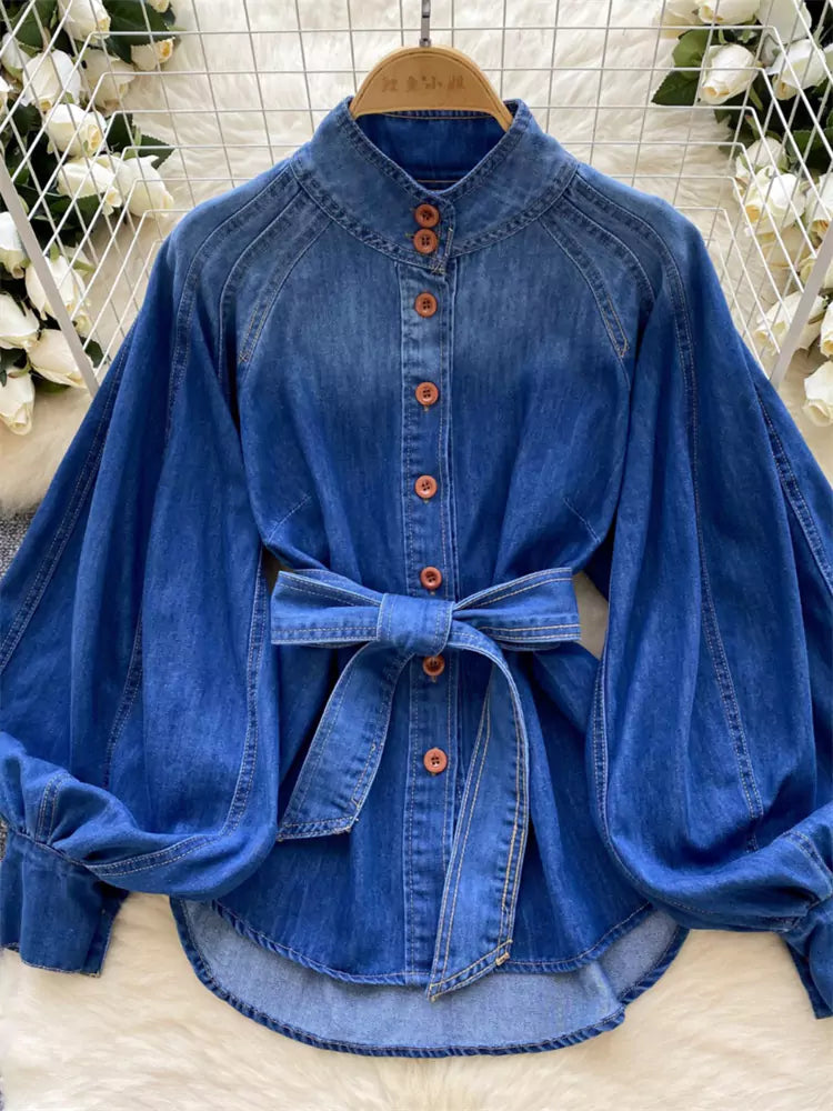 Vintage-Chic Jeansbluse mit Schnürung an der Taille und Laternenärmeln für Damen