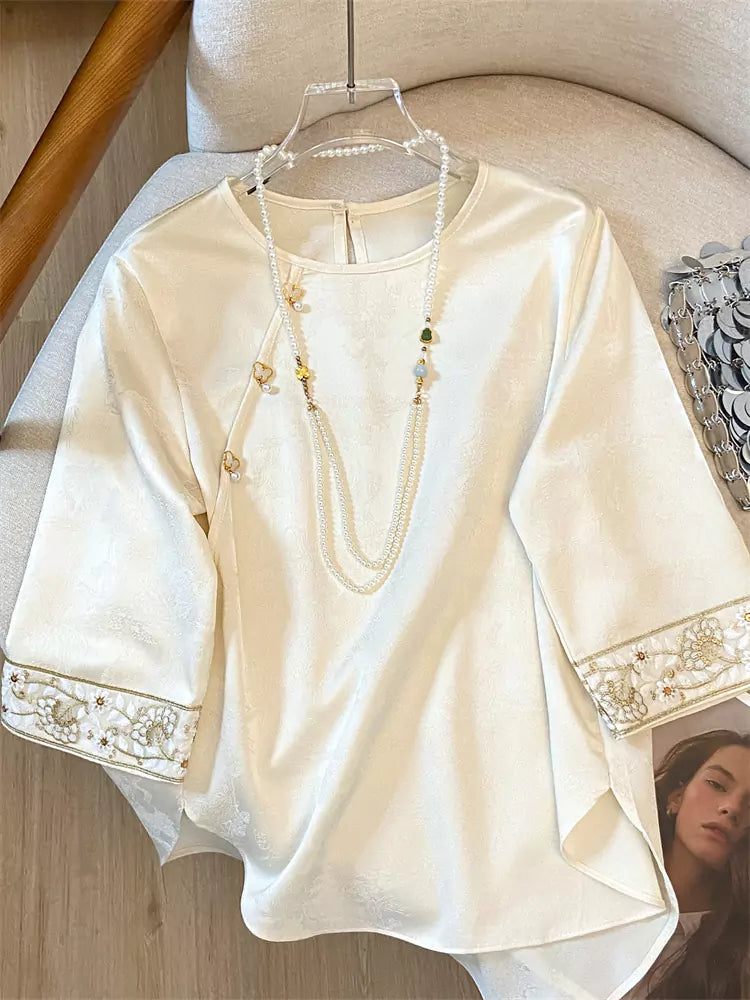 Luxuriöse, asymmetrische Wickelbluse aus Acetat-Jacquard-Satin für Damen