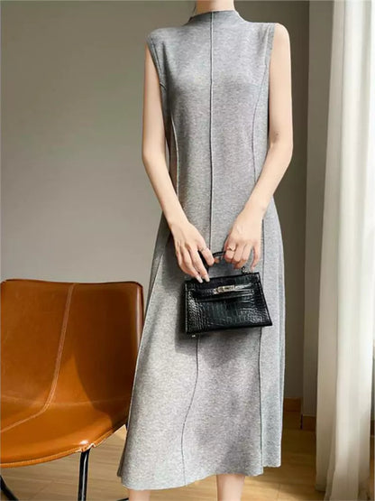 Ärmelloses rotes Strickkleid mit Rollkragen in Midi-Länge für Damen – Elegantes, figurbetontes Strickkleid