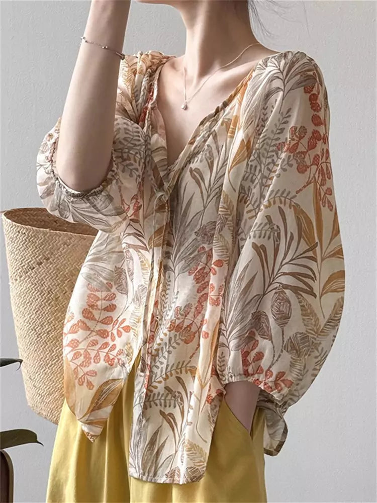 Französische Chiffonbluse mit V-Ausschnitt, Bindeband vorne und Blumenmuster für Damen – lockere Passform mit Dreiviertelärmeln