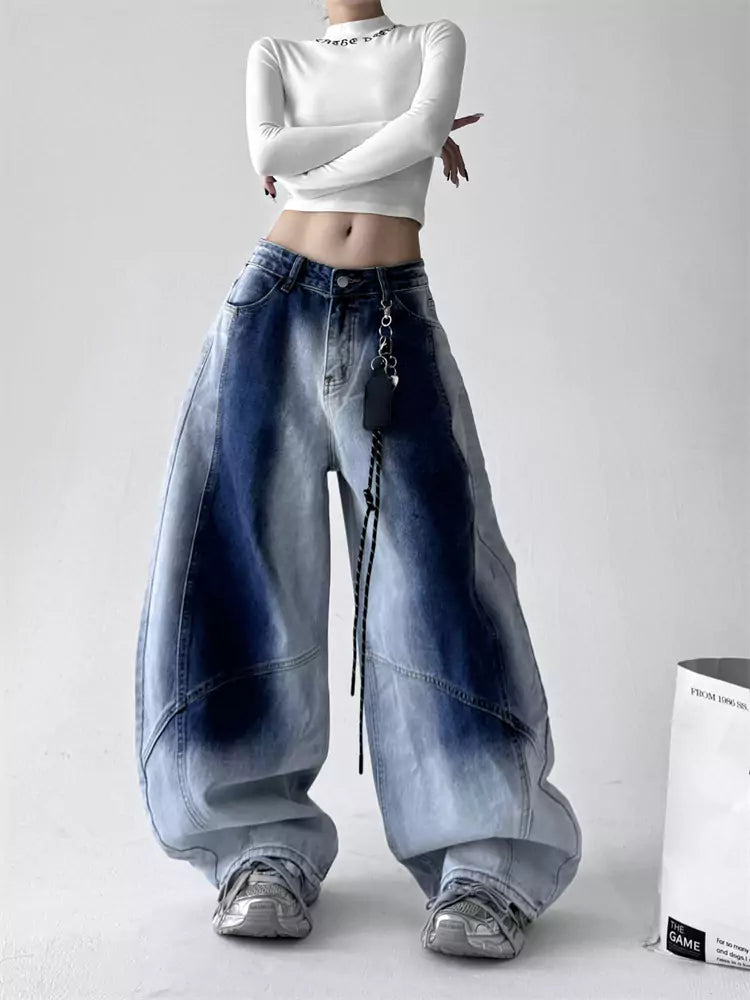 Vintage Jeans aus gewaschenem, geschwungenem Denim mit Farbverlauf für Damen