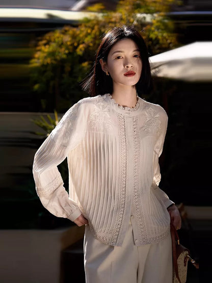 Locker geschnittene, bestickte Bluse im französischen Stil für Damen