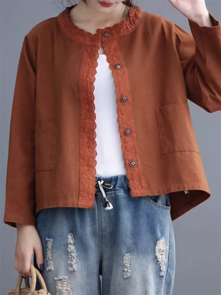 Schwarze, bestickte kurze Damenjacke aus Baumwoll-Denim