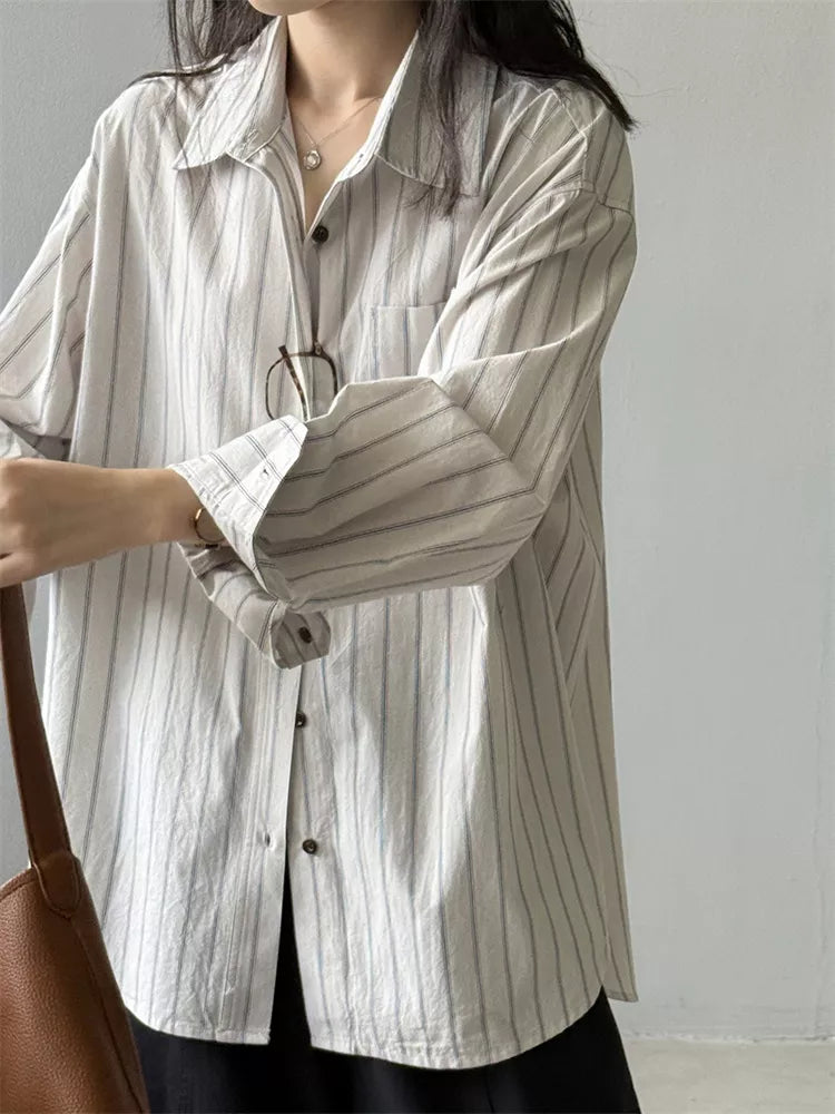 Camisa larga oversize de rayas azul marino para mujer