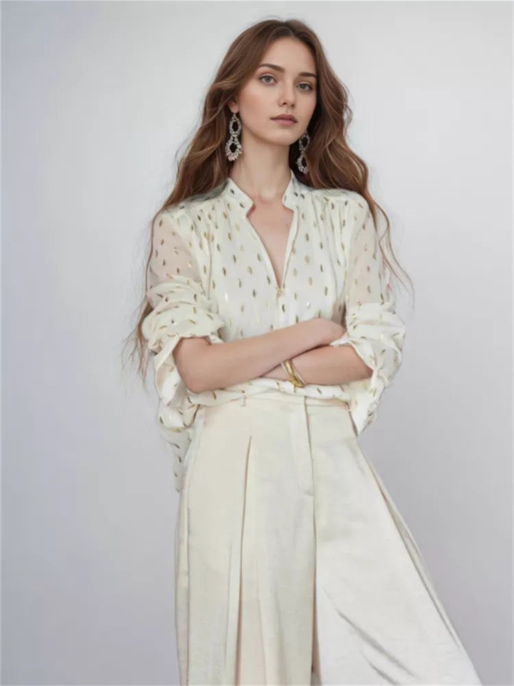 Damenbluse aus Chiffon mit Goldfolienmuster, Blattprint und Stehkragen