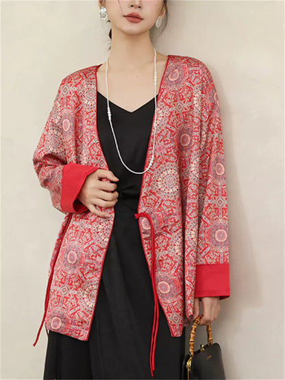 Eleganter Hanfu-Mantel aus Seide mit modernem Design