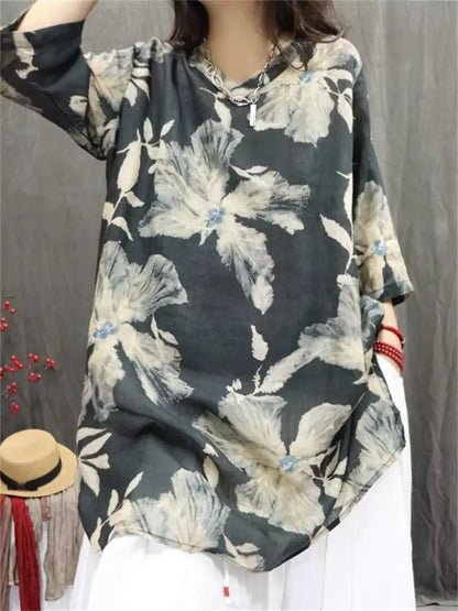 Schwarzes, locker geschnittenes, mittellanges Ramie-Top im Vintage-Stil mit 3/4-Ärmeln und Blumenmuster