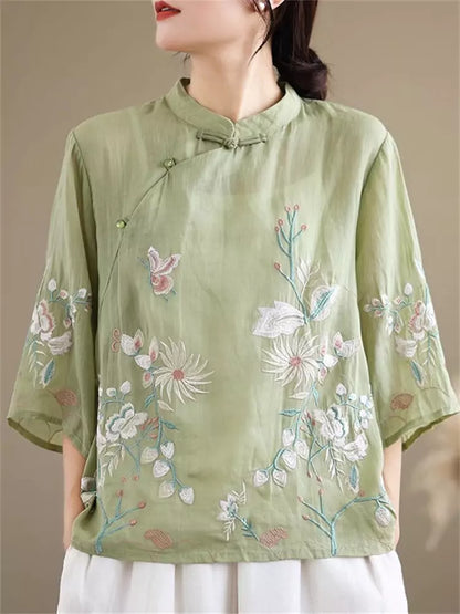 Vintage-Leinenbluse mit Stehkragen, asymmetrischer Knopfleiste und Stickerei für Damen