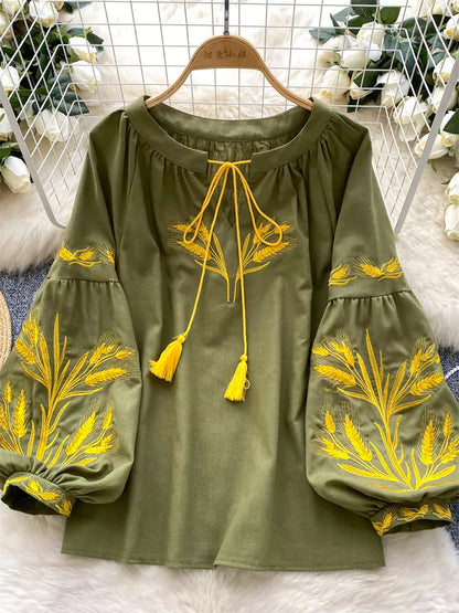 Vintage-Bluse im Bohème-Stil mit Stickerei, Bindekragen und Laternenärmeln für Damen