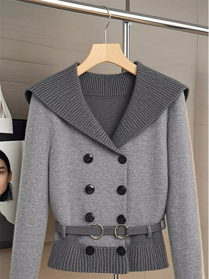 Suéter de punto gris cruzado estilo preppy para mujer